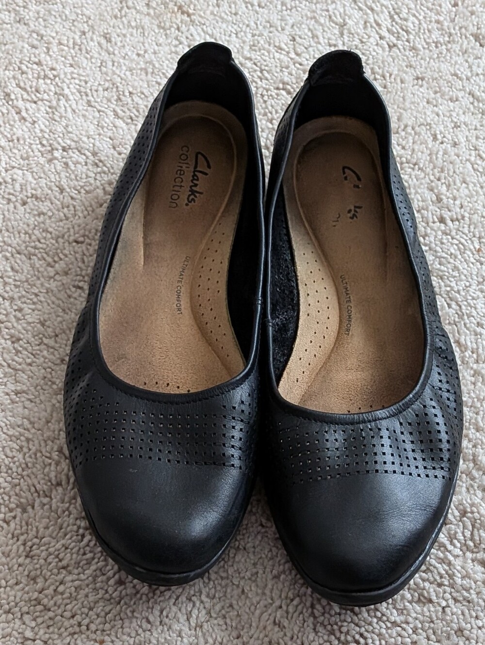 Clarks Jenette Black Leather Ballet Flats 10W. Used in Good Condition